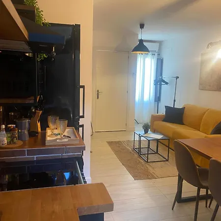 And Sun - Paseo Maritimo -playa フエンヒロラ